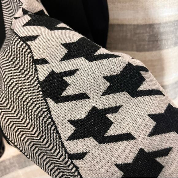 Lana Lee Black And Gray Cardigan Size Small - Picture 5 of 8